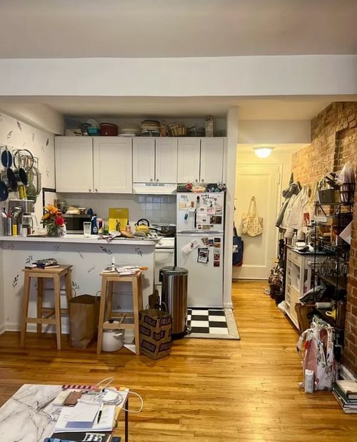 4e-172 E 92nd St, New York, NY, 10128-2484 | Card Image