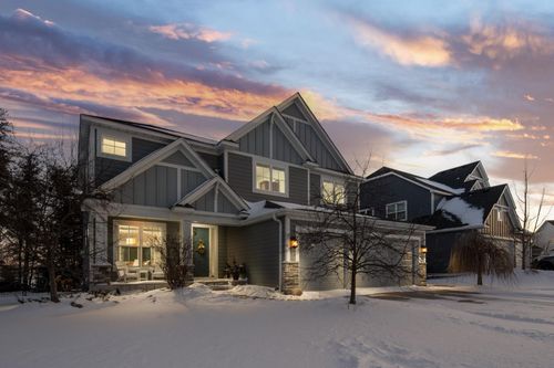 1088 Pine Hill Ln, White Bear Lake, MN, 55127-7300 | Card Image