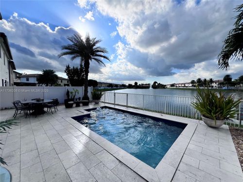 8654 W 33rd Ave, Hialeah, FL, 33018-1869 | Card Image