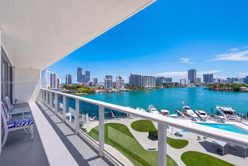 606-900 Bay Dr, Miami Beach, FL, 33141-5623 | Card Image