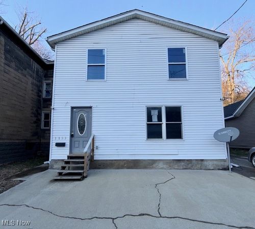 1135 Sharon Ave, Zanesville, OH, 43701-4442 | Card Image