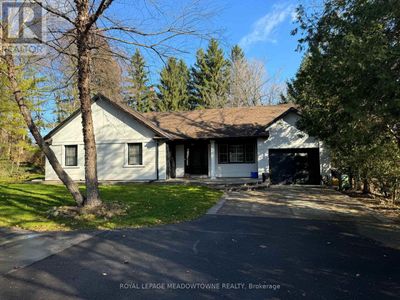 1434 Progreston Rd, House other with 4 bedrooms, 2 bathrooms and 10 parking in Carlisle ON | Image 1