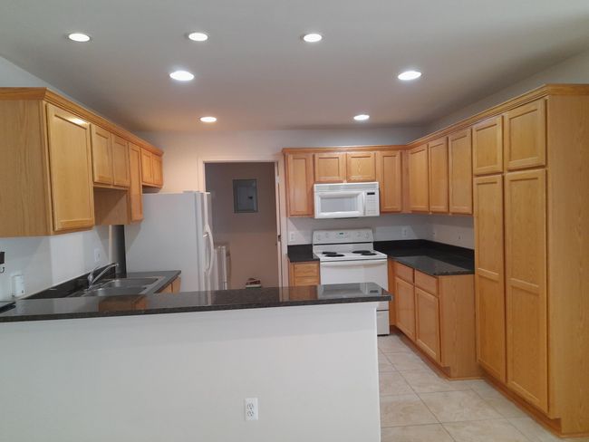 5812 Acorn Ln, Condo with 2 bedrooms, 2 bathrooms and null parking in Sterling Heights MI | Image 20
