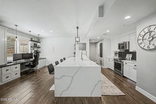 1061-705 W Queen Creek Rd, Chandler, AZ, 85248-3400 | Card Image