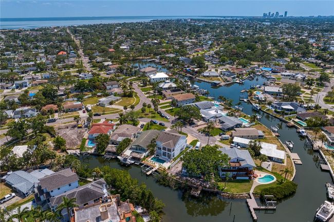 1739 1/2 Bayou Grande Blvd Ne, House other with 4 bedrooms, 4 bathrooms and null parking in St Petersburg FL | Image 83