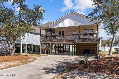 150 Ne 30th St, Oak Island, NC, 28465-5913 | Card Image