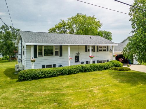 717 N Water Street, Watertown, WI, 53098 | Card Image