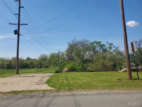 1511 Upper Cahokia Rd, Cahokia Heights, IL, 62206-1327 | Card Image