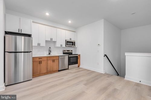 1-3962 Parrish St, Philadelphia, PA, 19104-4806 | Card Image
