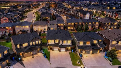 121 Carringvue Pk Nw, Calgary, AB, T3P1L1 | Card Image