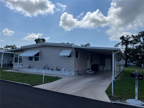 806 Jolanda Cir, VENICE, FL, 34285-4440 | Card Image