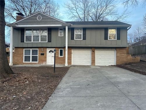 7421 Hardy Ave, Raytown, MO, 64133-6727 | Card Image