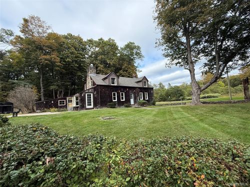 241 White Bridge Rd, Middletown, NY, 10940-7321 | Card Image