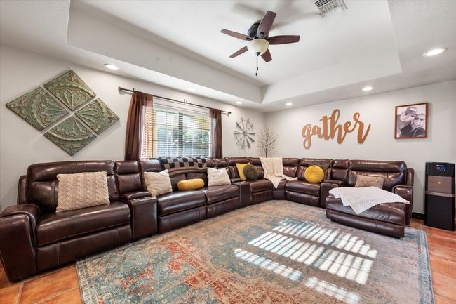 501 N Mount St, House other with 3 bedrooms, 3 bathrooms and null parking in Fairfield TX | Image 12