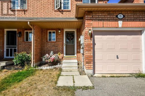 71 Goodwin Drive, Barrie (Painswick South), ON, L4M3T1 | Card Image