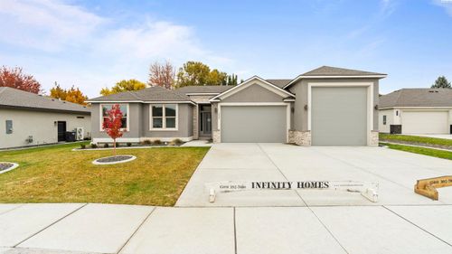 1640 Palermo Ave, Richland, WA, 99352-5548 | Card Image