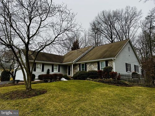 10900 Clara Barton Ct, FAIRFAX, VA, 22032-3033 | Card Image