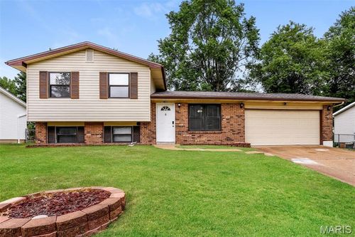 1700 Birch St, Pacific, MO, 63069-1812 | Card Image