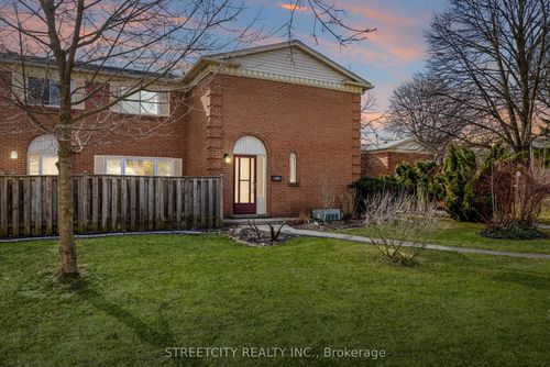 282 Homestead Cres, London, ON, N6G2E5 | Card Image