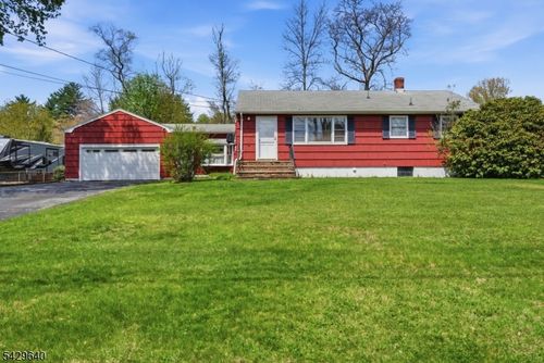 49 Heather Hills Dr, Oak Ridge, NJ, 07438-8806 | Card Image