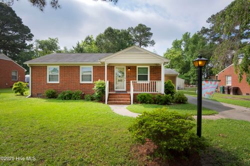 207 Centre St, Tarboro, NC, 27886-2102 | Card Image