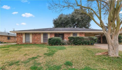 2131 Memorial Dr, Alexandria, LA, 71301-3610 | Card Image