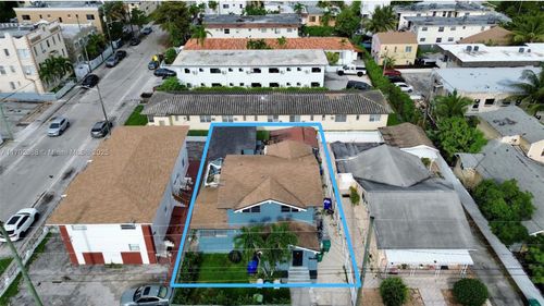 236 Sw 10th Ave, Miami, FL, 33130-1110 | Card Image