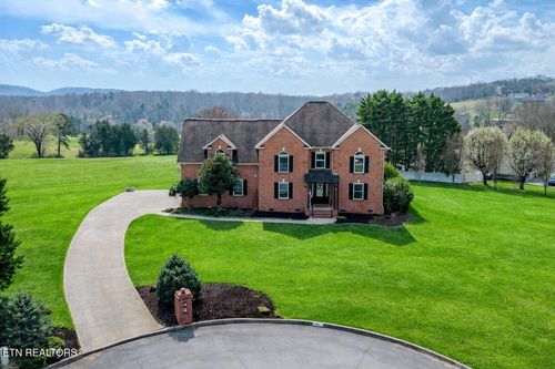 7801 Scenic Oaks Rd, Knoxville, TN, 37938-4036 | Card Image