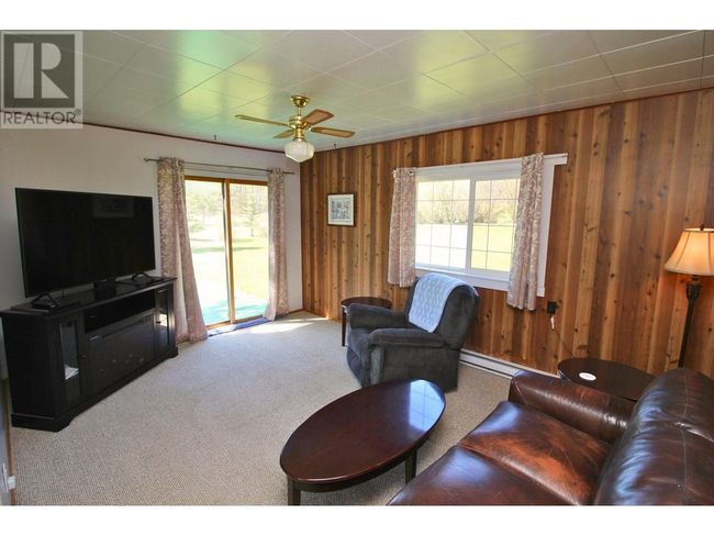 3970 Drive In Rd, House other with 2 bedrooms, 1 bathrooms and null parking in Houston BC | Image 6