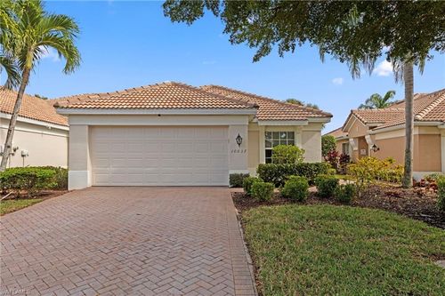 10037 Colonial Country Club Blvd, FORT MYERS, FL, 33913-7018 | Card Image