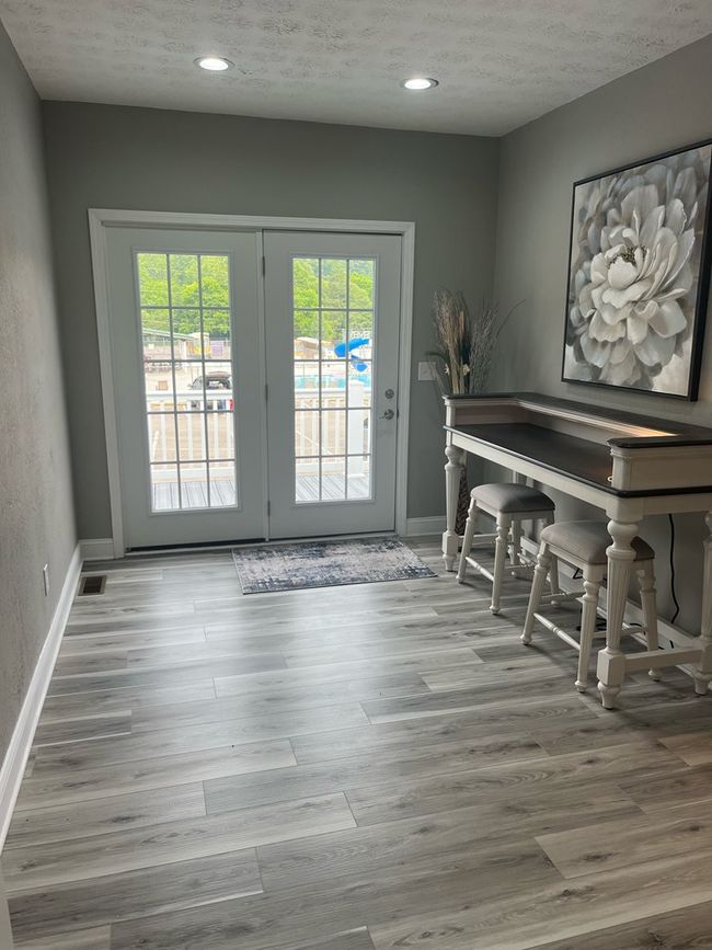 16540 Tazewell St, House other with 2 bedrooms, 3 bathrooms and null parking in Saint Paul VA | Image 6