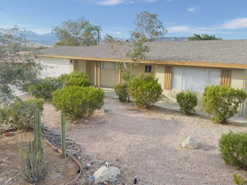 65856 6th St, Desert Hot Springs, CA, 92240-3011 | Card Image