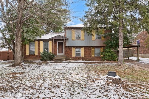 8605 Amerivan Dr, Jeffersontown, KY, 40299-1104 | Card Image