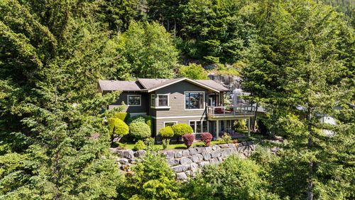 300 Ocean Crest Drive, West Vancouver, BC, V0N3Z2 | Card Image