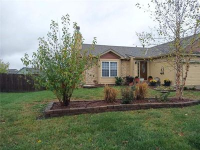 View of front of property with a front lawn | Image 2