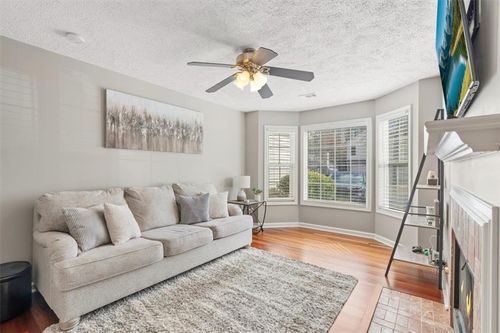 1061 Daventry Xing, Woodstock, GA, 30188-7135 | Card Image