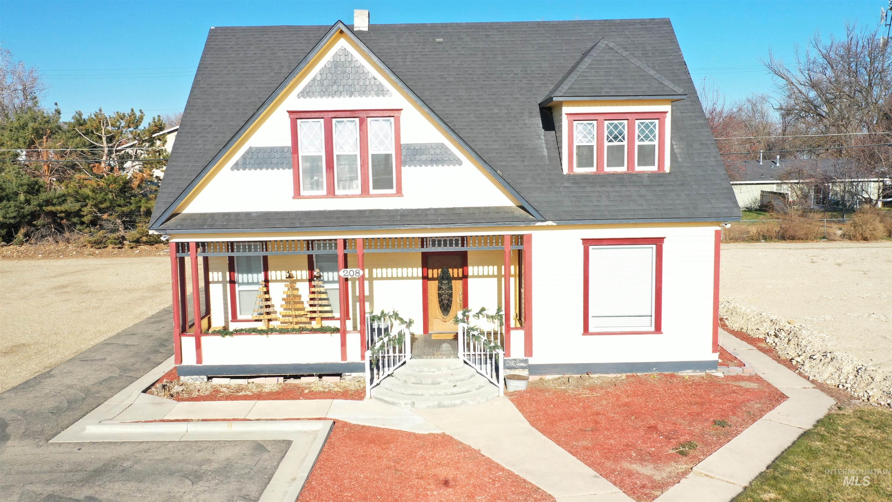 Main St, Middleton, ID 83644