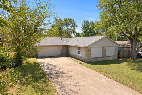 1372 E 142nd St, Glenpool, OK, 74033-3731 | Card Image