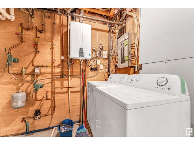 16756 60 St Nw, House other with 5 bedrooms, 4 bathrooms and null parking in Edmonton AB | Image 51