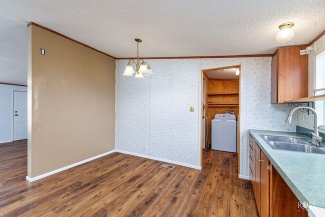 Dining area | Image 14