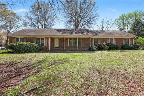 644 Greenwood Dr, Burlington, NC, 27217-7994 | Card Image