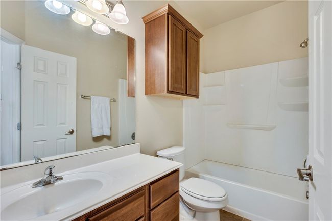 APT-1904 - 1198 Jones Butler Rd, Condo with 4 bedrooms, 5 bathrooms and null parking in College Station TX | Image 11