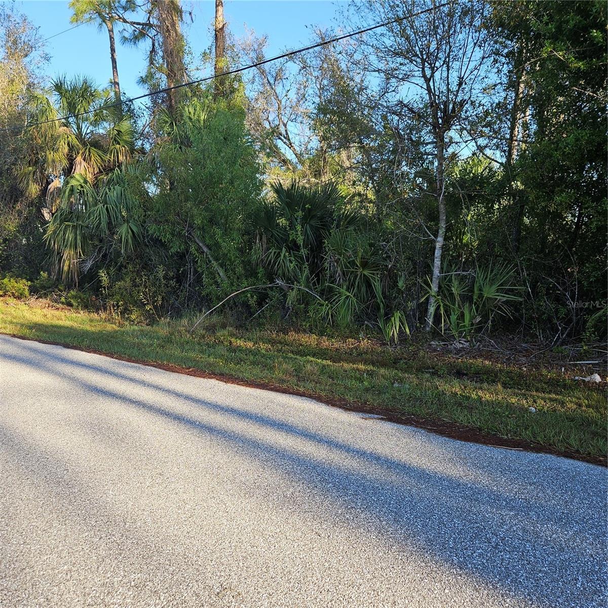 Land in NORTH PORT