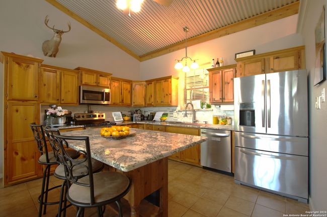 354 Thoroughbred Ln, House other with 3 bedrooms, 3 bathrooms and null parking in Spring Branch TX | Image 5