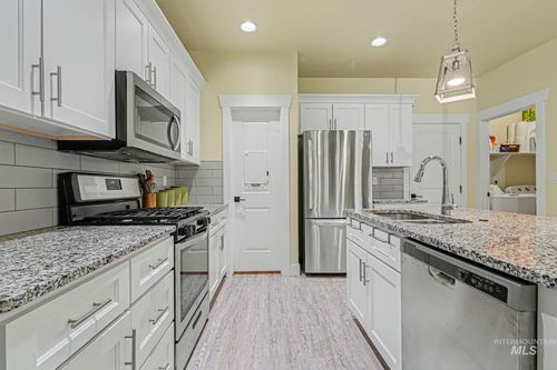 214 Union Pacific, Homedale, ID, 83628-4800 | Card Image