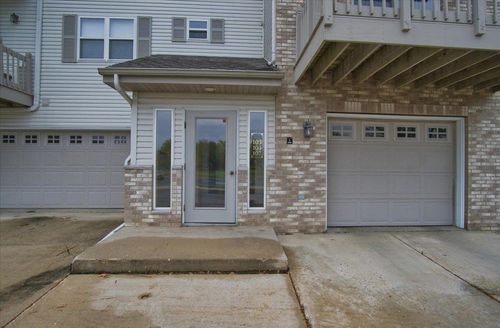 107 Carriage Way, Deforest, WI, 53532-1177 | Card Image