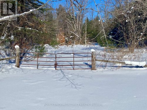 614 Thousand Islands Pky, Lansdowne, ON, K0E1L0 | Card Image