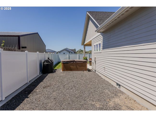 665 Browndell Ln, House other with 3 bedrooms, 3 bathrooms and 2 parking in Stanfield OR | Image 40