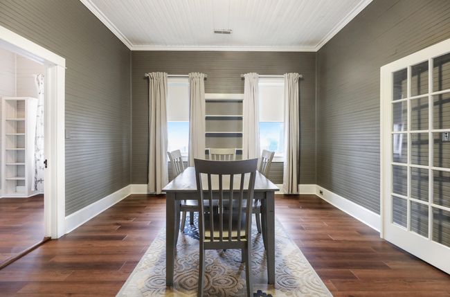 Formal Dining Room | Image 15