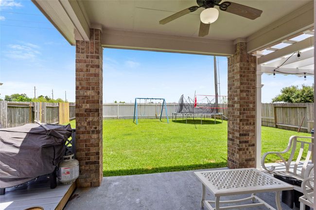 6605 Fallen Breeze Ln, House other with 4 bedrooms, 3 bathrooms and 2 parking in Dickinson TX | Image 25